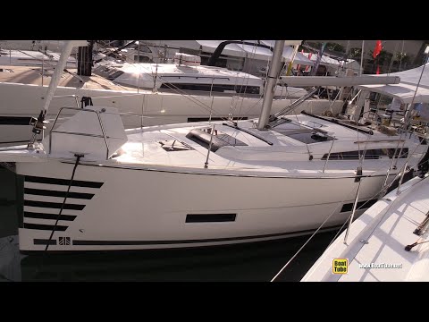 2022 Dufour 390 Sailing Yacht - Walk Through Tour - 2022 Miami Boat Show
