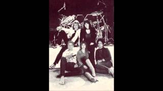 Heart - 01 Sleep Alone (live)