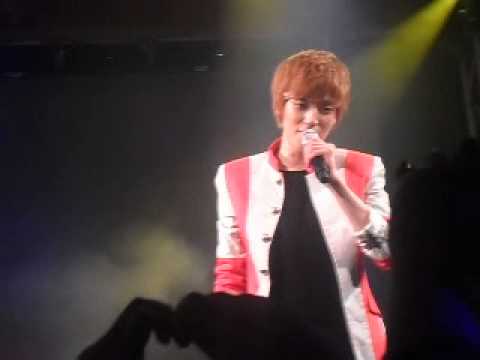 [Fancam] 130210 Teen Top - Girlfriend @ Barcelona.