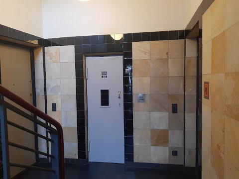 Original floorbuttons: 1927 Hans Lutz elevator at flats in Hamburg, Germany