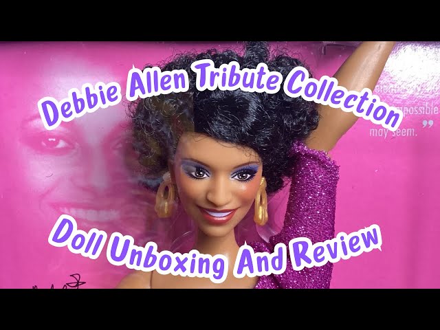 Vídeo relacionado con Barbie Signature Tribute Colección Debbie Allen Muñeca articulada con Parte Superior sin Hombros, cinturón Dorado y Pantalones de Flecos morados con Calentadores, JBJ24