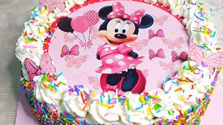 עוגת מיני מאוס לאירועים  Minnie Mouse Cake מטבח בקלי קלות ליהי קרויץ (ליהי קרויץ - מטבח בקלי קלות) - התמונה מוצגת ישירות מתוך אתר האינטרנט יוטיוב. זכויות היוצרים בתמונה שייכות ליוצרה. קישור קרדיט למקור התוכן נמצא בתוך דף הסרטון