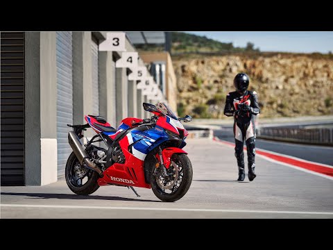 2022 Honda CBR 1000 RR-R Fireblade 🏍 30th Anniversary Mark Three Decades of Continuous Challenges