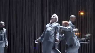 David Byrne - Every Day Is a Miracle (Houston 04.28.18) HD