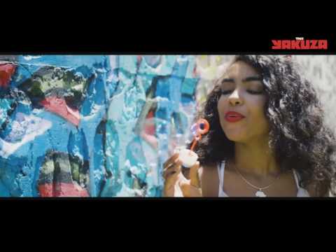 PaperClap feat Alicia Awa – Summertime Official Video HD