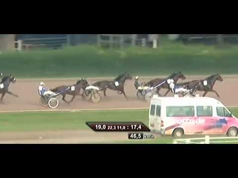 Deutsches Traber Derby 2012_Vorlauf_04_Casanova 1:15,9_Roland Hülskath