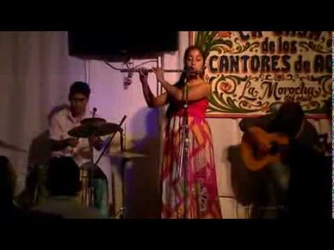 RÍO DE CAMALOTES por Magalí Juares