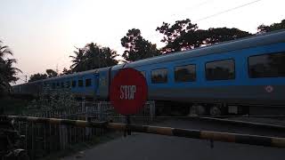 preview picture of video 'LHBfied Digha - Howrah Super AC Express with Humsafar EOG and SRC P-7'