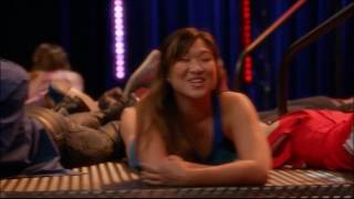 Glee - On our way (Full performance) 5x05