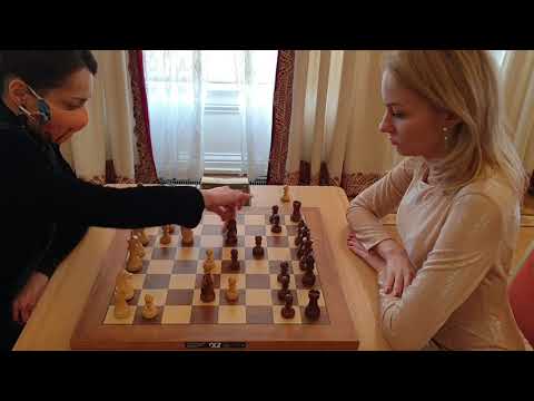 GM Kostenjuk (Russia) - WGM Fominykh (Russia) Moscow 2020