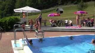 preview picture of video 'Ein Ferienspaß im Schwimmbad Reichental'