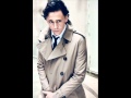 The Red Necklace - Read by Tom Hiddleston - CD ...