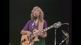 Woodstock - Joni Mitchell Live (solo/audio only). Last song of the Shadows &amp; Light concert.
