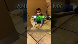 Download lagu He Invaded His Bathroom 😂🚿 mp3