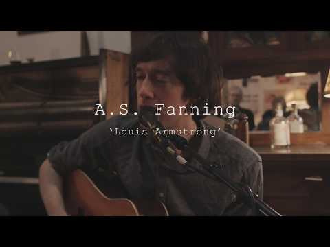 A.S. Fanning plays 'Louis Armstrong' Live in Berlin