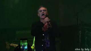 Morrissey-SOMETHING IS SQUEEZING MY SKULL-Live @ Ventura Theater, CA, October 31, 2018-The Smiths