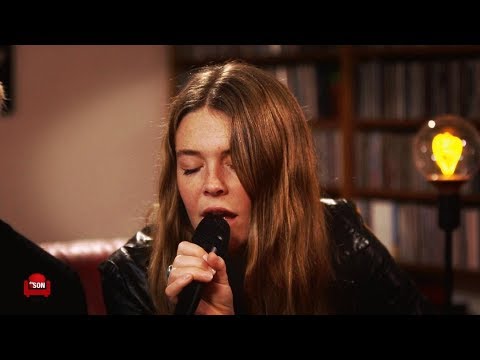MAGGIE ROGERS - SESSION ACOUSTIQUE Give a little #153/2