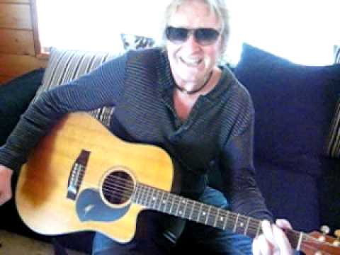 Guitar Tips and Tricks with Reg Keyworth #13...Easy Country style chords and rhythm.