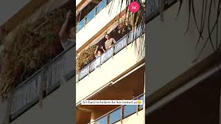 Hrithik Roshan Waves His Fans From Balcony on the occasion of his Birthday Today