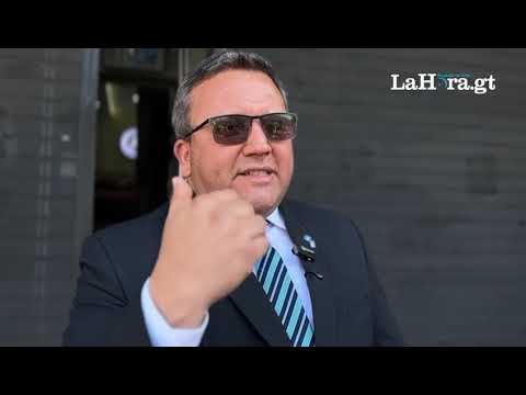 Lawyer Erick Castillo files an injunction with the Constitutional Court so that students in relat...