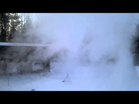 Hur kokande vatten blir till snö i -20