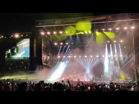 Ricky Martin - Intro + Pégate (Live In Budapest)