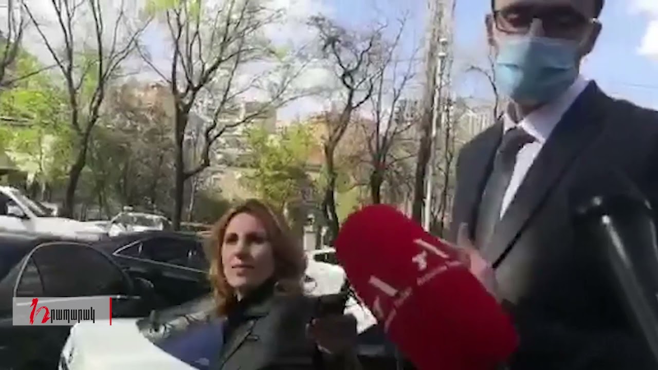 Ինչպես է նախարարը դիմում փախուստի