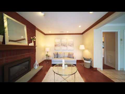 242 Lake Driveway W, Ajax