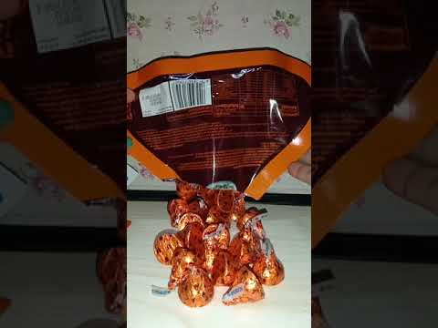 #Shorts HERSHEYS KISSES|MILK CHOCOLATE WITH HAZELNUT|MICAI AND AZEL VLOG