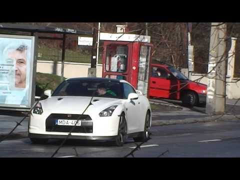 Nissan GT-R