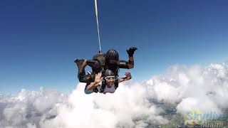 Monica&#39;s extreme freefall at Skydive Miami (02-22-2019)