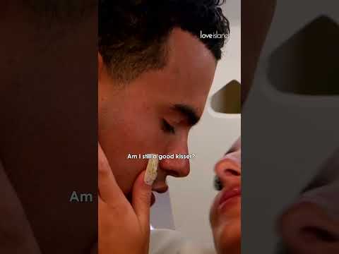 Toni and Harrison's first kiss outside of a challenge 💋 | Love Island 2025