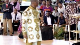 Loose Yourself from their Manipulation