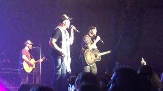 LOCASH - Ring On Every Finger
