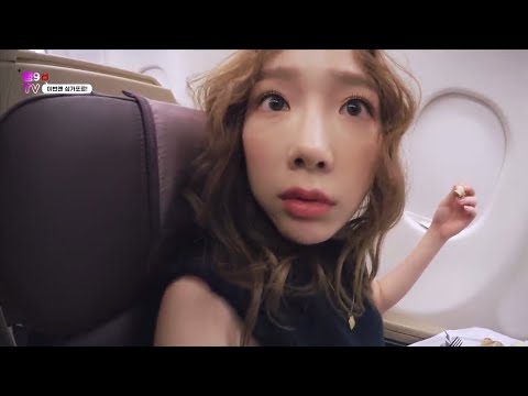 [Funny] Taeyeon watches movie... "like a fool"