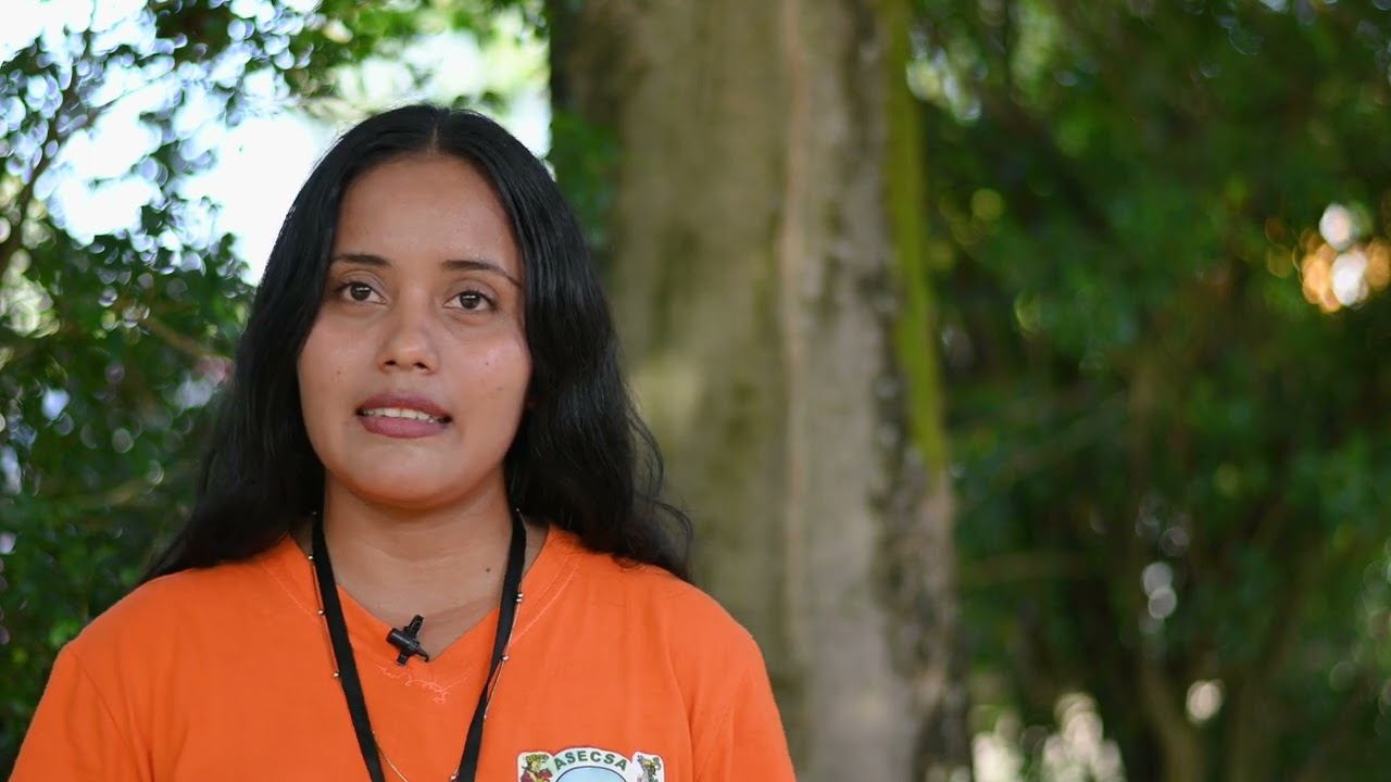 ¡Conoce a Diana, una joven guatemalteca que está haciendo la diferencia en Petén! 🌟