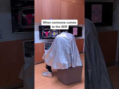 The rush is real to greet someone new! #starlightexpress #captainstarlight #shorts #youtubeshorts