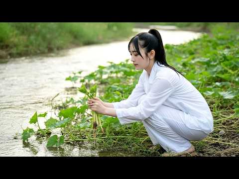 Part 64 - A Girl Alone Surviving In The Forest - Cutting Trees to Build a House in the Wild