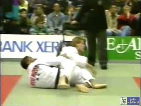 Judo 1990 Dutch Championships Den Bosch: Wurth (NED) - Wijdenbosch (NED) [-78kg]