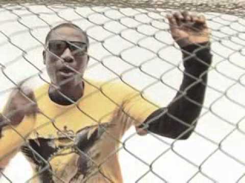 La Source-Mia Woe - street