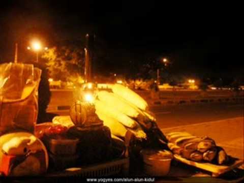 Hip Hop Alun-Alun NGanJuK.wmv