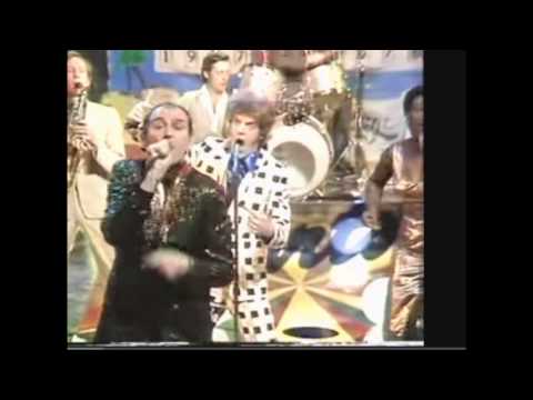 Darts   Who's That Knocking