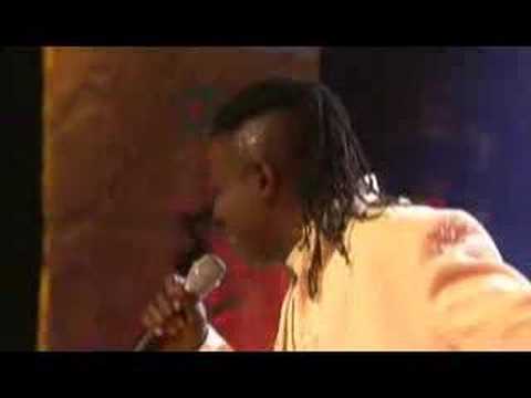 Earth, Wind & Fire (4/19) - Revolution