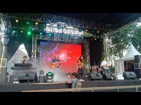 19DuaPuluh - Haru Biru Sendu Live Harmony Festival Polbangtan Bogor