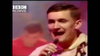 The Housemartins  - Five Get Over Excited  1987  TOTP