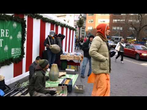HH Danavir Goswami maharaj kirtan in new york