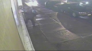 Cameras capture triple shooting in city