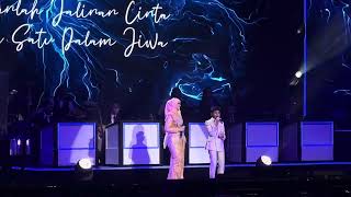 Download lagu Dato’ Sri Siti Nurhaliza & Ahmad - Seribu Kemanisan/ Azimat Cinta (Live Violet Skies - Day 1) mp3