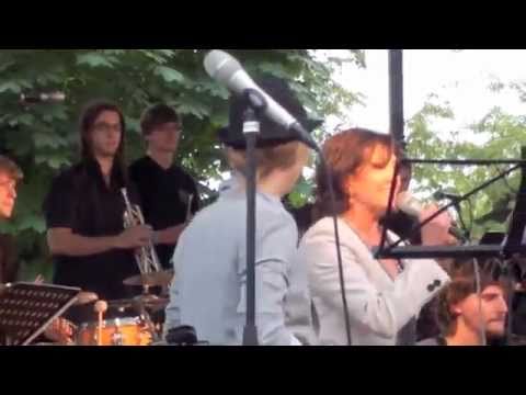 Aneta Langerová ft Marie Rottrová - Život je jen náhoda