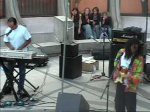download lagu mp3 mp4 Pantoufle Bob Marley, download lagu Pantoufle Bob Marley gratis, unduh video klip Pantoufle Bob Marley